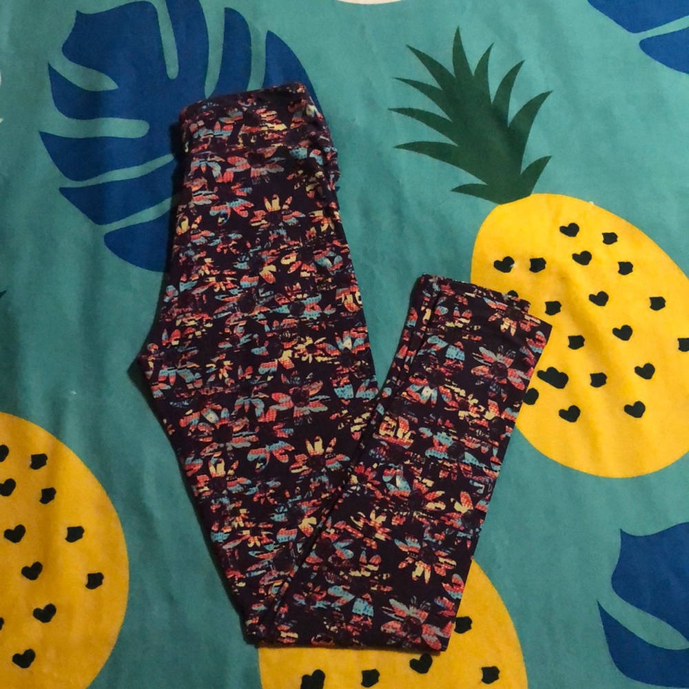 LuLaRoe buttery soft tween leggings